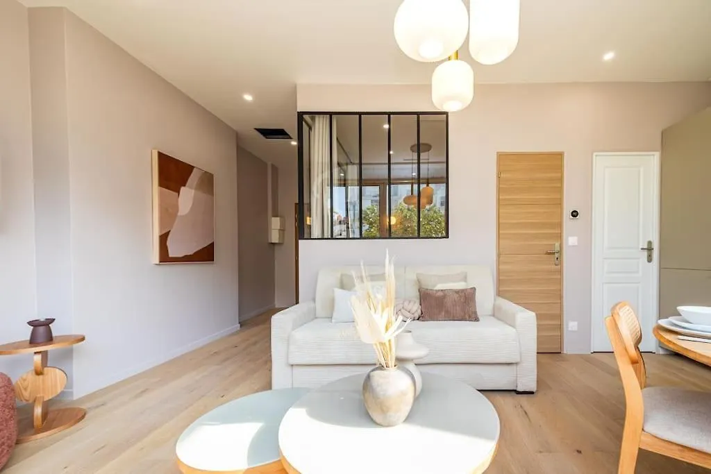 Appartement Lumineux Neuf Paris Arc De Triomphe Apartamento
