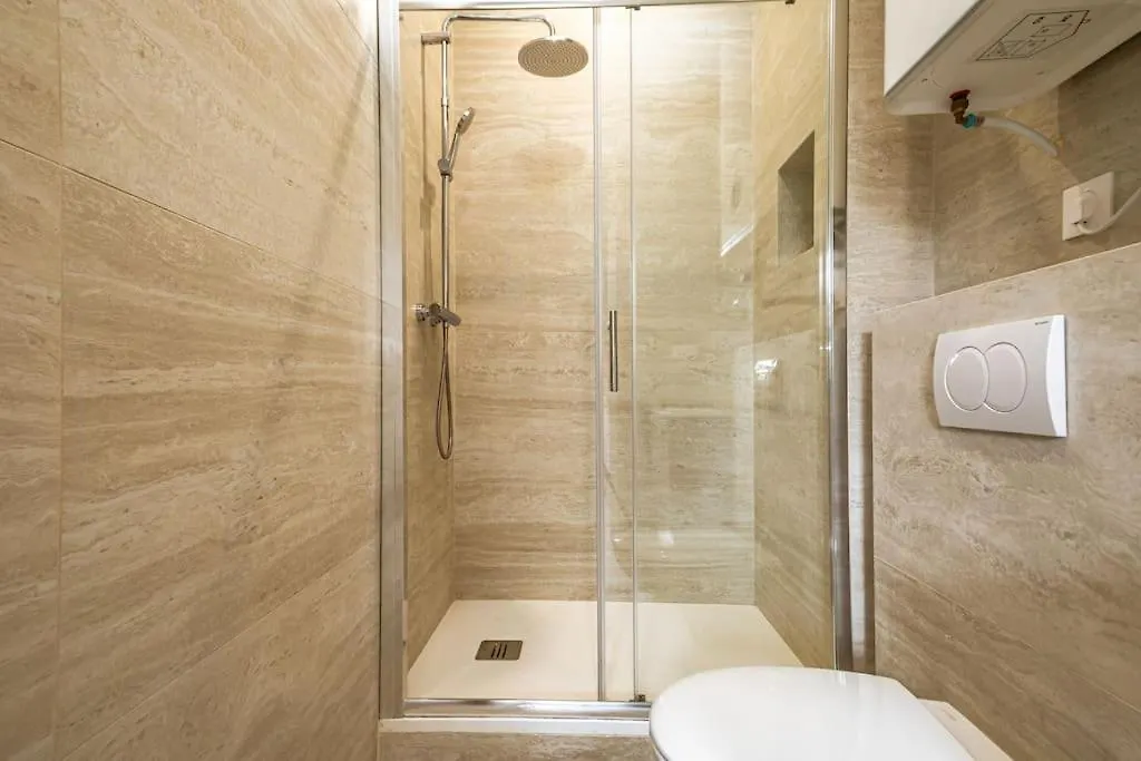 Apartment Appartement Lumineux Neuf Paris Arc De Triomphe France